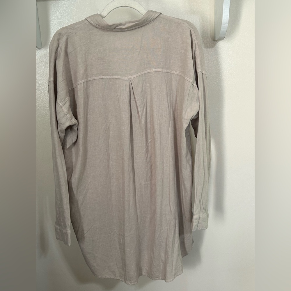 NEW Carly Jean Los Angeles button up shirt - Picture 2 of 3